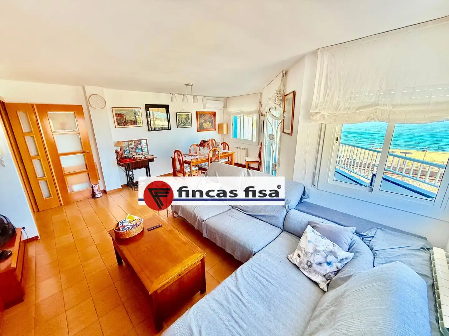 Vista exterior de Piso en venta en Premià de Mar con Aire acondicionado, Calefacción y Terraza