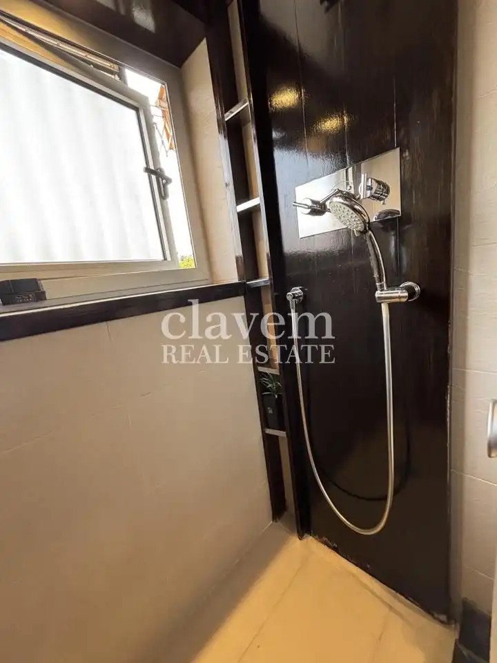 Bathroom of Flat for rent in Barcelona  with Heating, Furnished and Community pool
