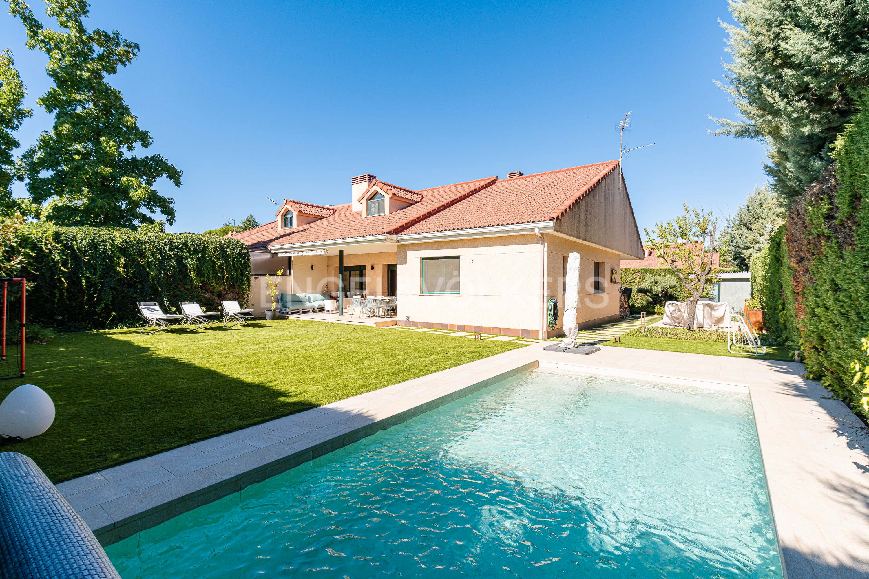 Garden of Single-family semi-detached for sale in Guadarrama  with Heating, Private garden and Storage room