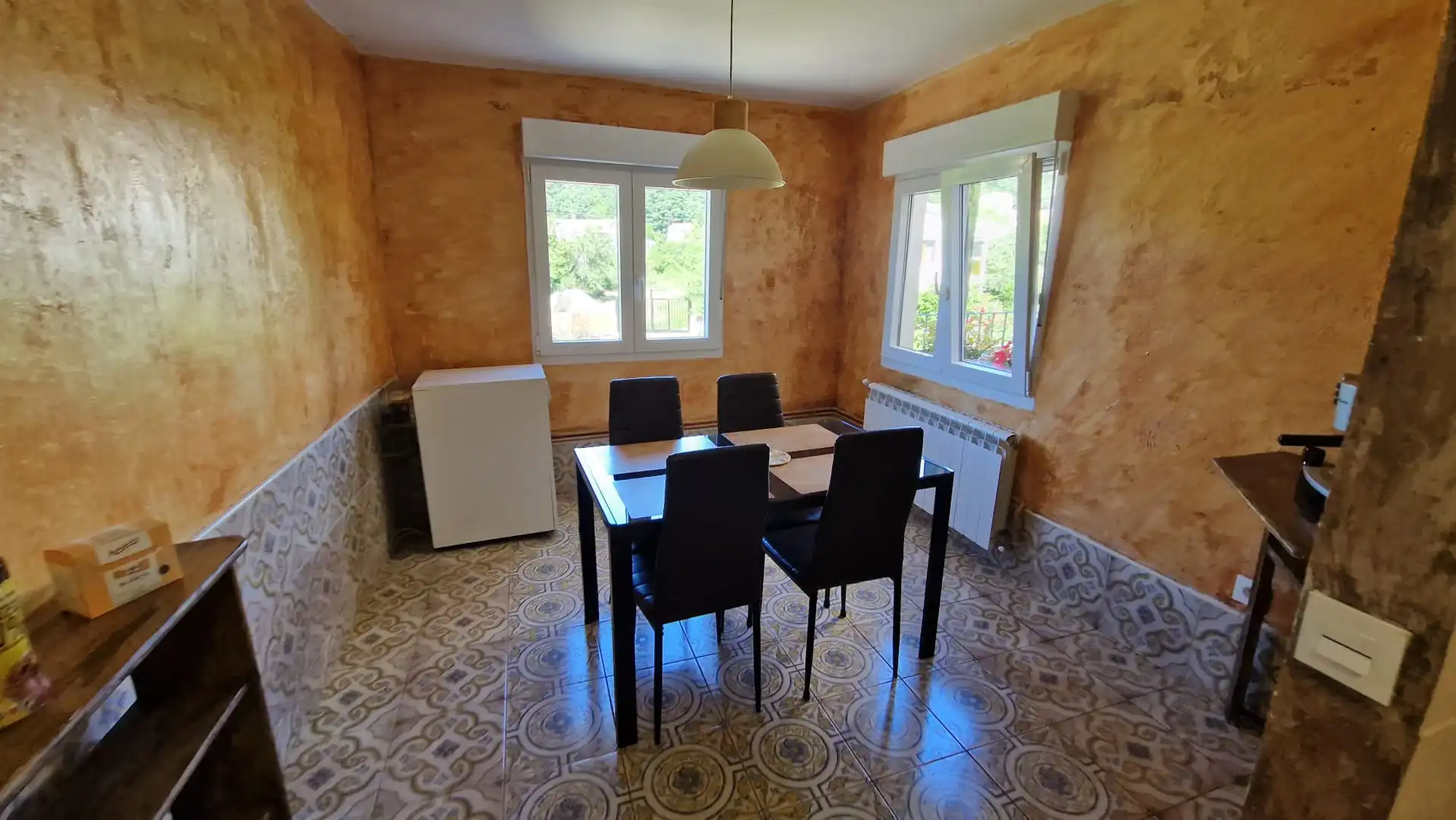 Comedor de Casa o chalet en venta en Mantinos con Calefacción, Parquet y Terraza