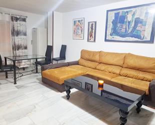 Living room of Flat to rent in  Granada Capital  with Balcony