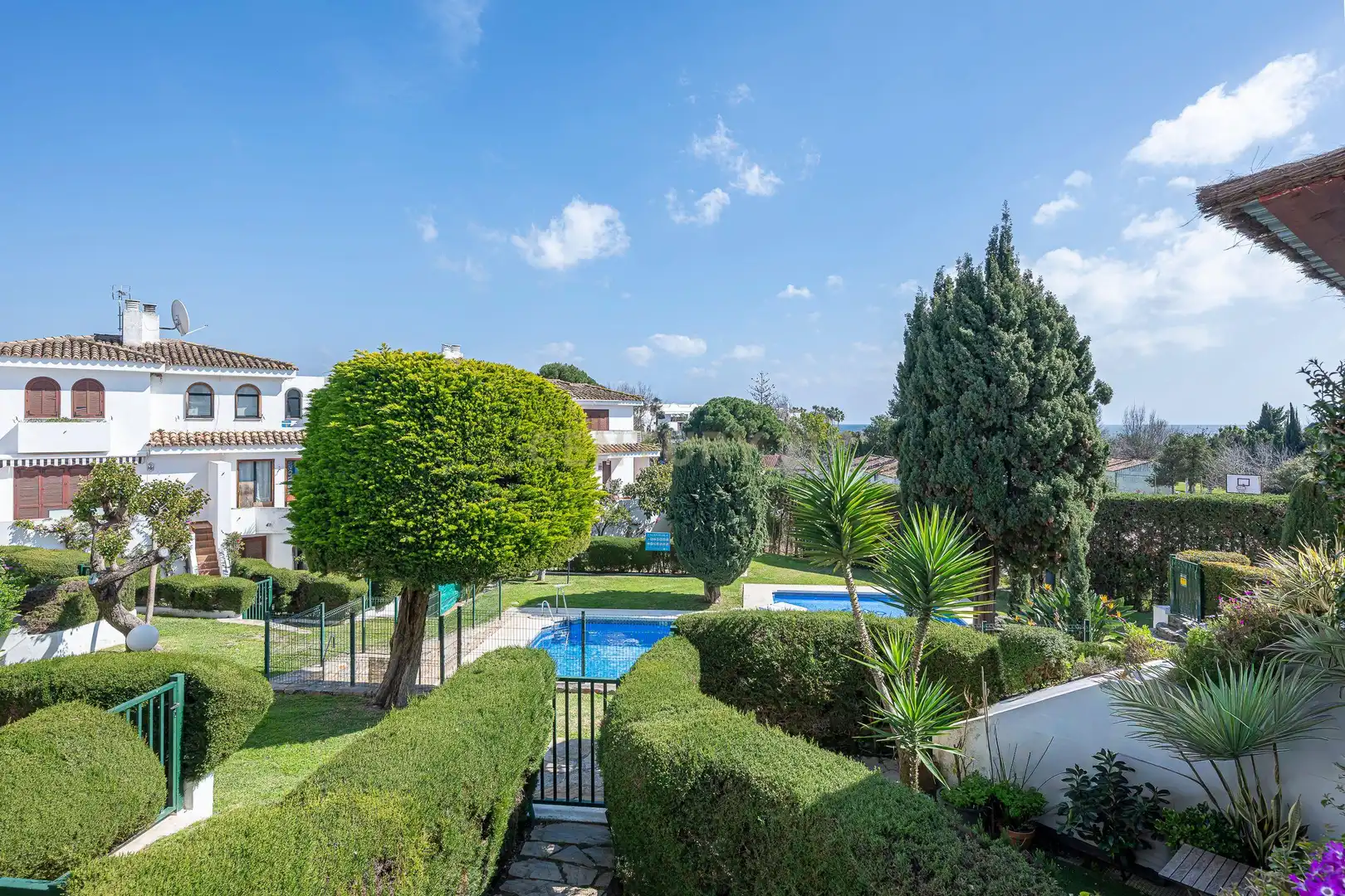 Jardí de Casa adosada en venda en Estepona amb Jardí privat i Piscina comunitària