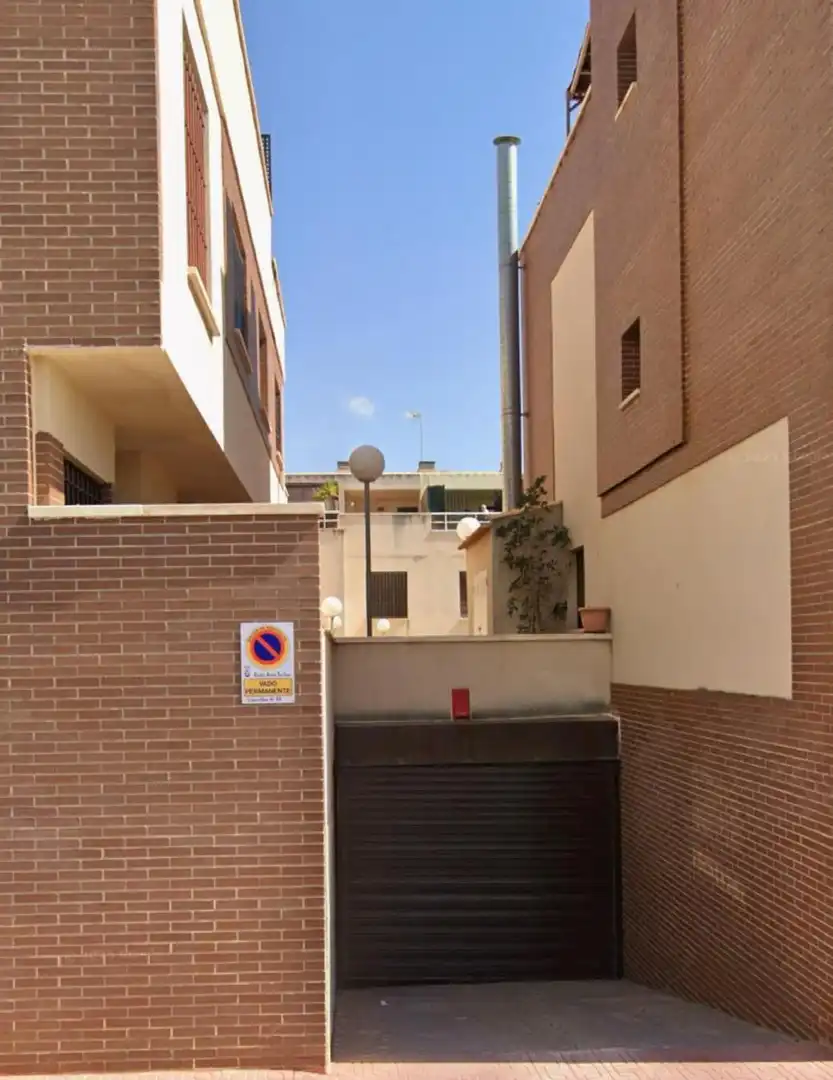 Vista exterior de Garaje en venta en San Isidro