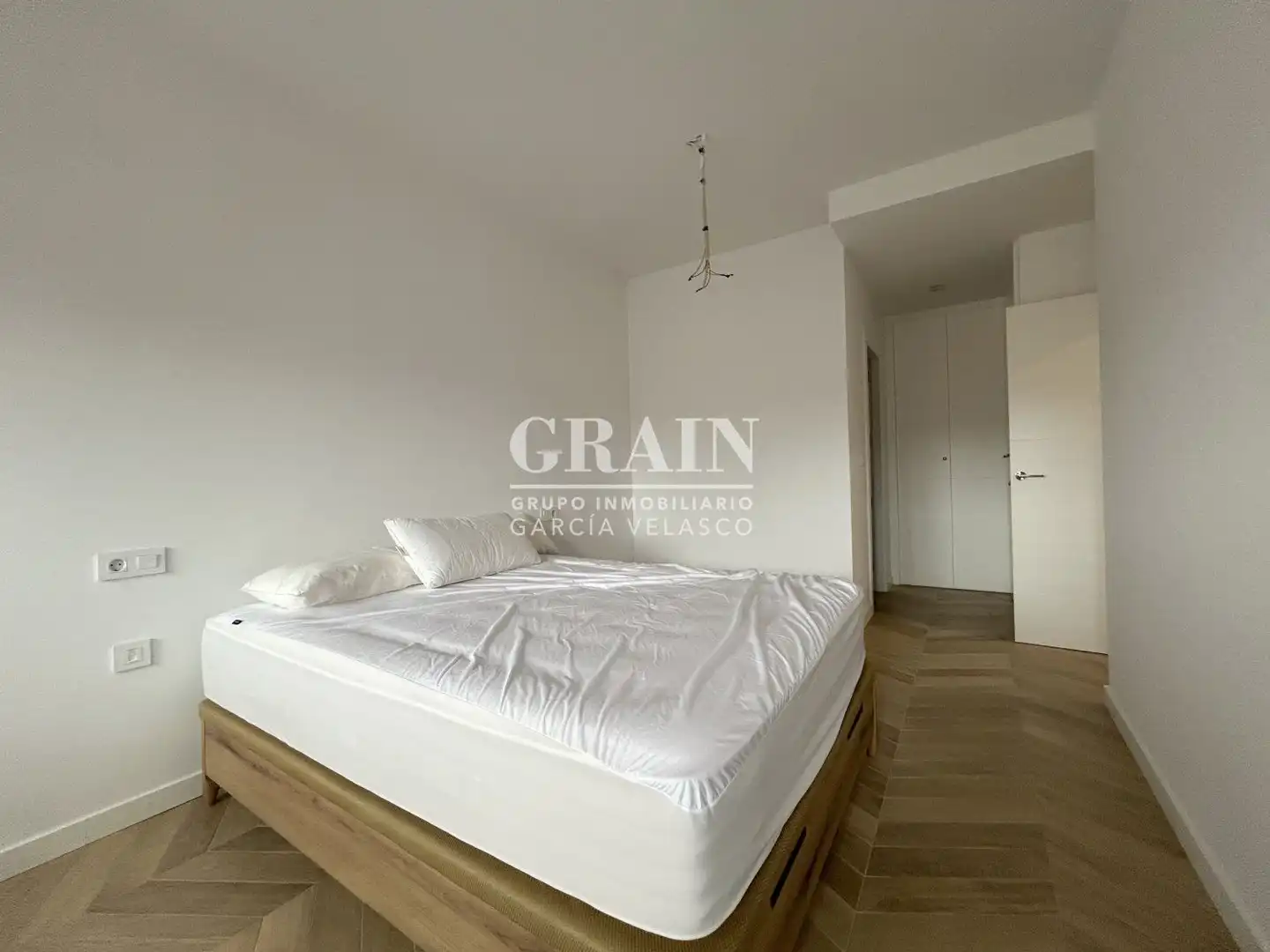 Habitación de Piso de alquiler en Albacete con Calefacción, Terraza y Piscina