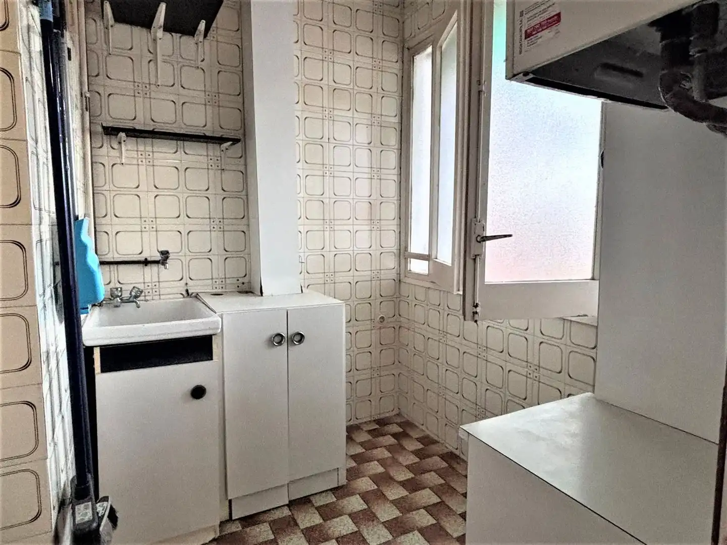 Cuina de Pis en venda en Terrassa amb Calefacció i Balcó