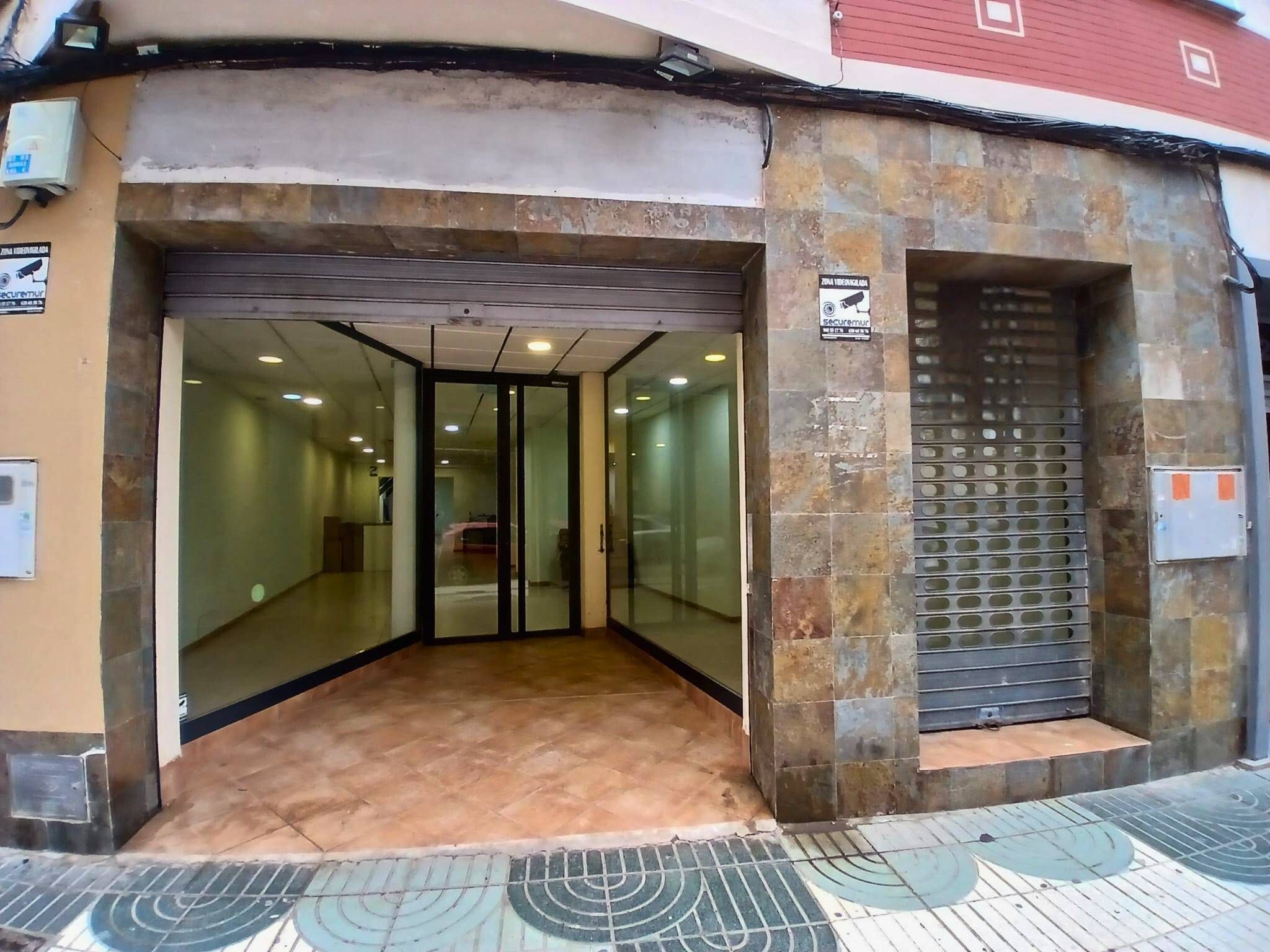 Local en venta en Cartagena con Aire acondicionado