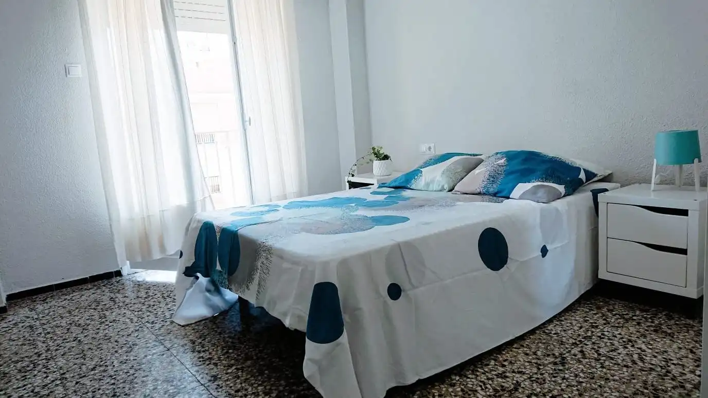 Schlafzimmer von Wohnung zum Verkauf in Elche / Elx mit Möbliert und Balkon