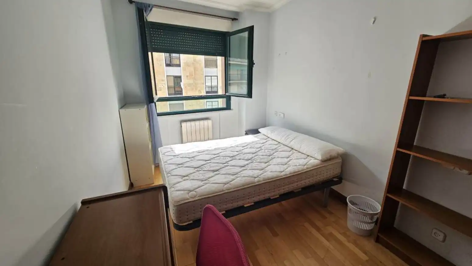 Bedroom of Flat for rent in Salamanca  with Heating and Furnished