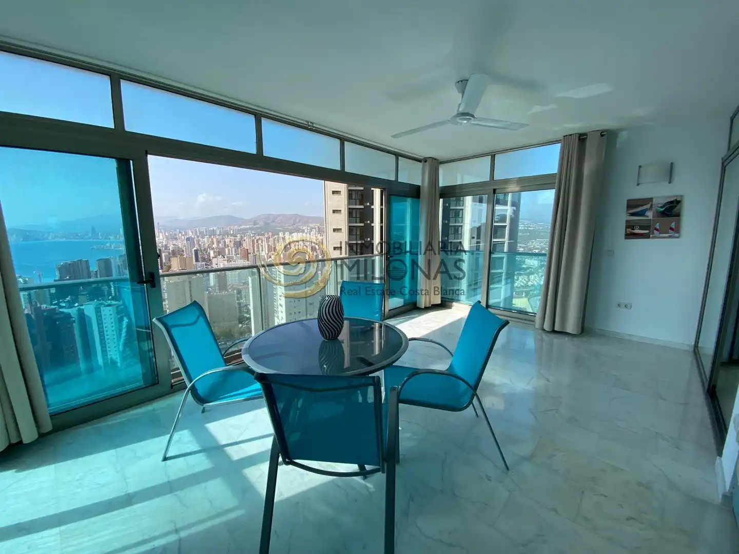 Mini appartamento con piscina in vendita a Calle VIENA 8, imagen 2