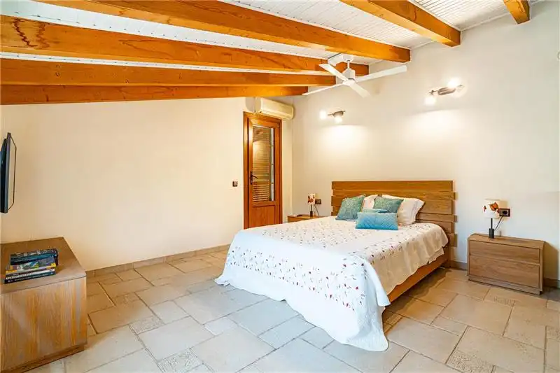 Dormitori de Casa o xalet en venda en Calvià amb Aire condicionat, Jardí privat i Terrassa