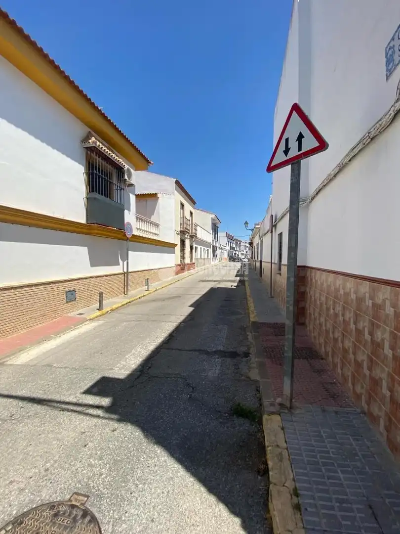 Vista exterior de Casa adosada en venta en Sanlúcar la Mayor