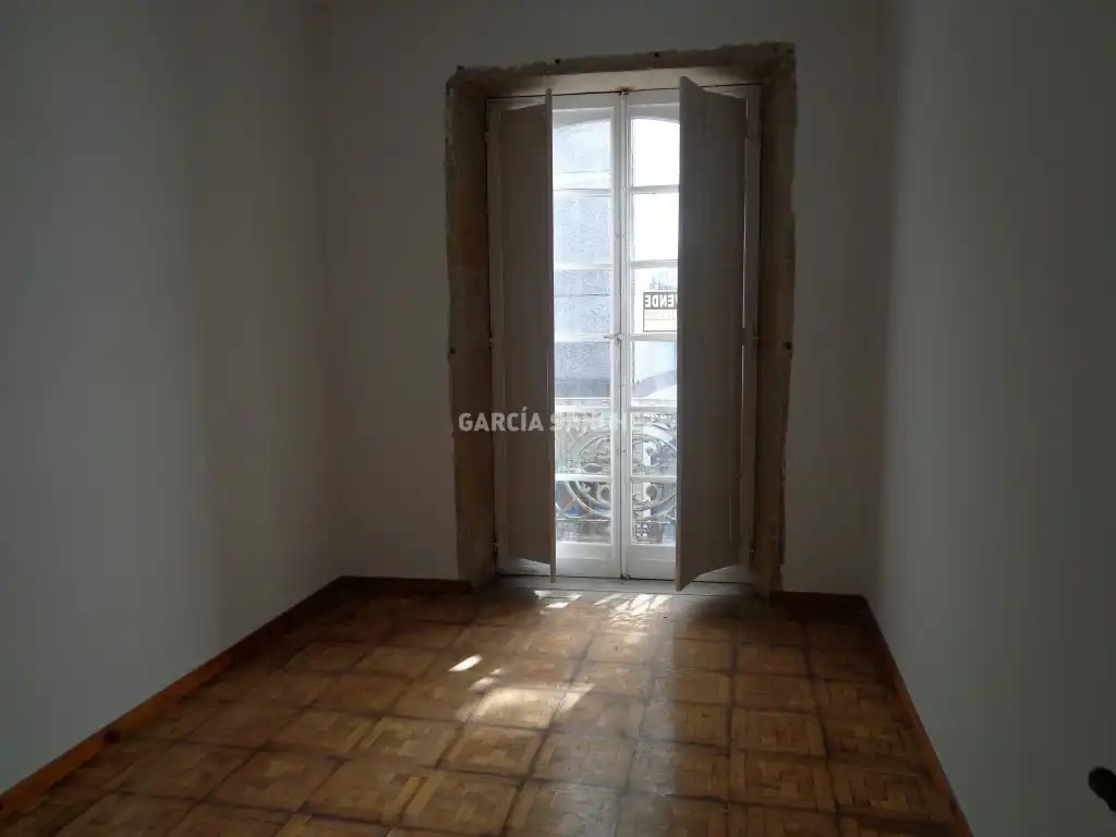 Dormitori de Casa adosada en venda en A Pobra do Caramiñal amb Balcó