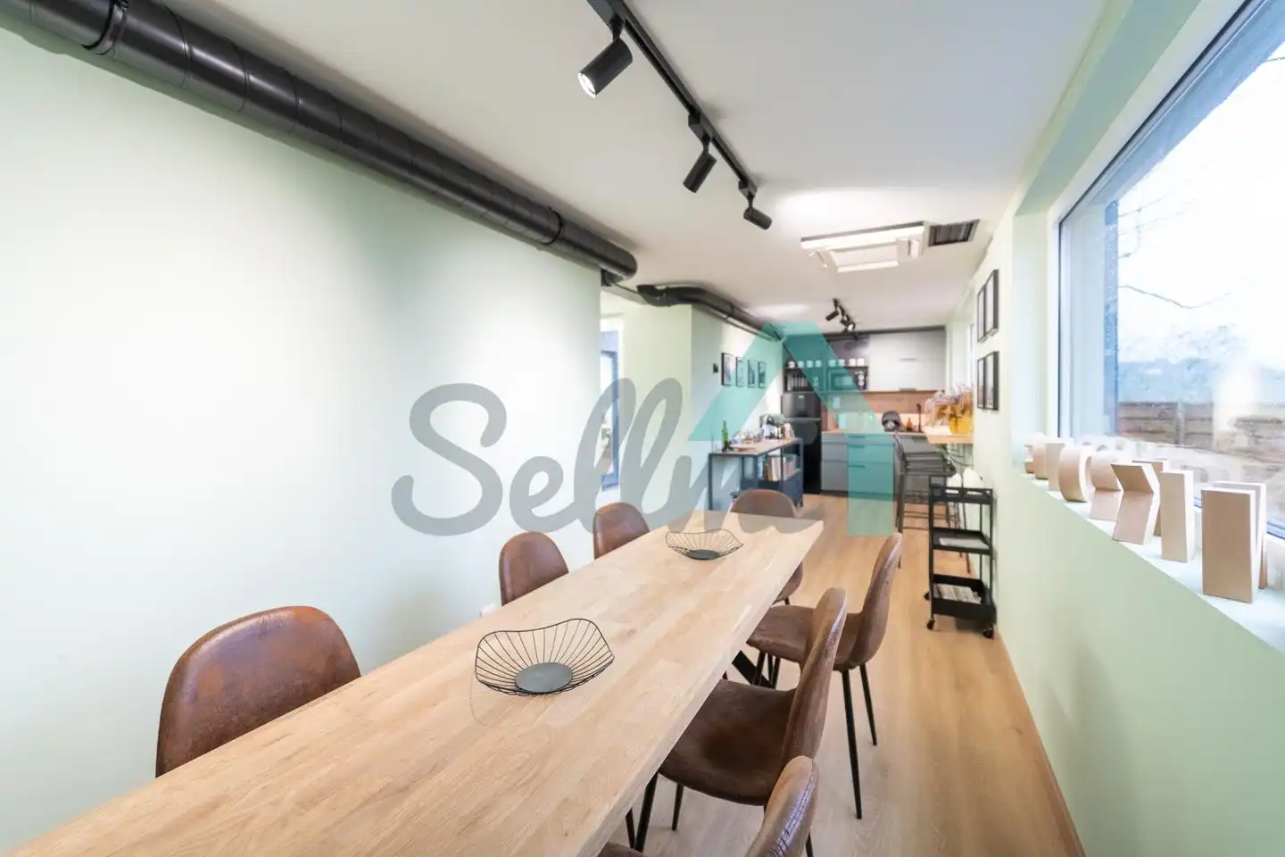 Office for rent in Ribera de Arriba  with Air Conditioner and Furnished