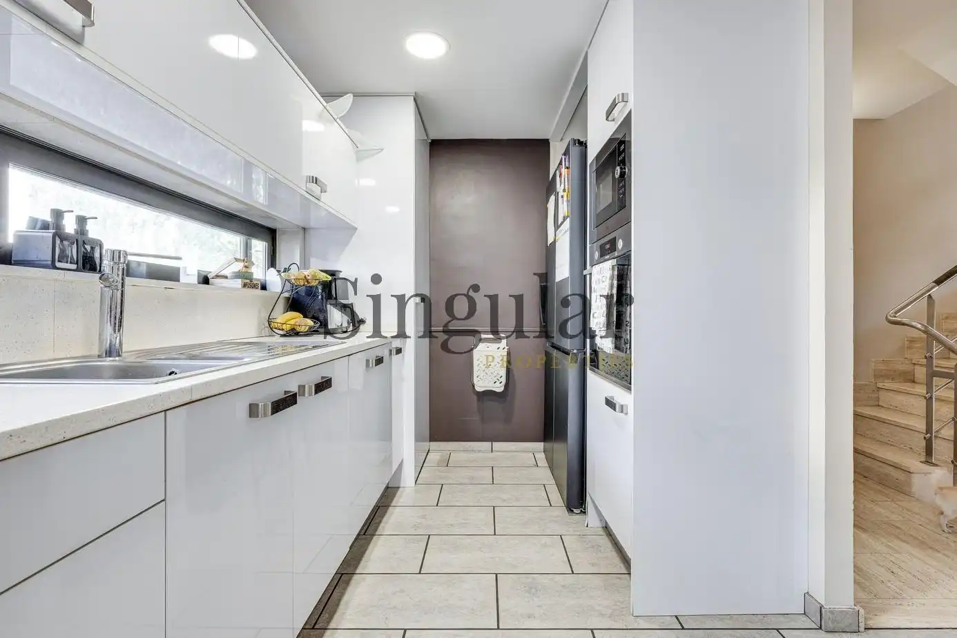 Cocina de Casa adosada en venta en Barcelona con Aire acondicionado, Calefacción y Terraza