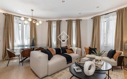 Living room of Flat for sale in  Madrid Capital  with Terrace, Storage room and Swimming Pool