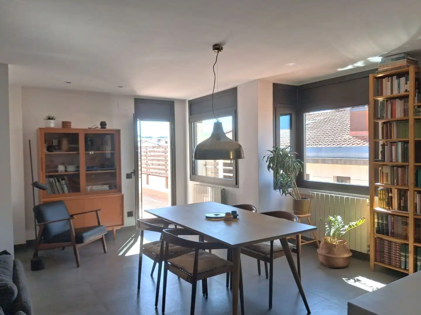 Penthouse with lift for sale in Carrer de Santiago 17
