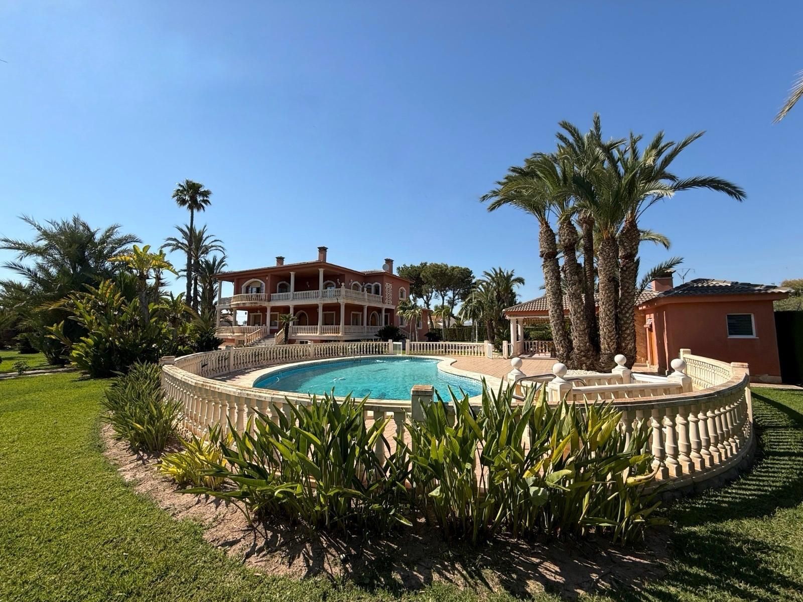 Vista exterior de Casa o chalet en venta en Elche / Elx con Aire acondicionado, Calefacción y Jardín privado