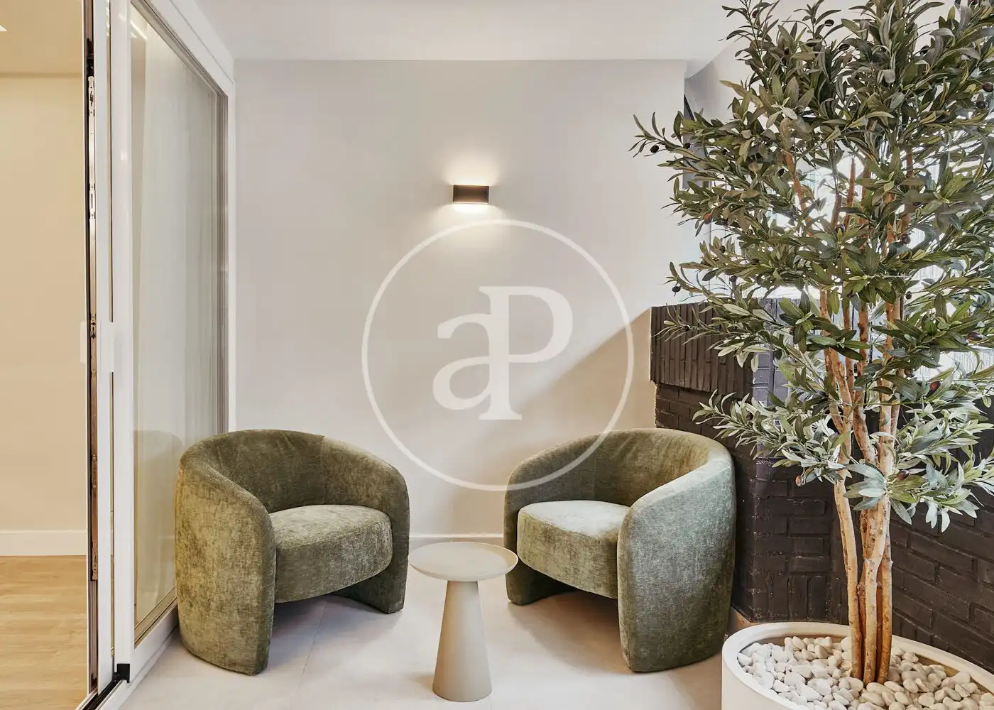 Living room of Flat for sale in Madrid  with Air Conditioner, Heating and Terrace