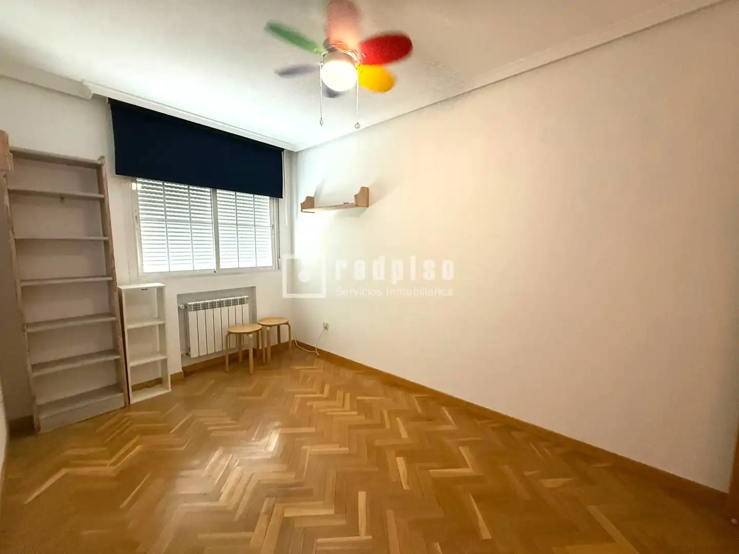 Dormitori de Pis de lloguer en Madrid amb Aire condicionat, Calefacció i Parquet