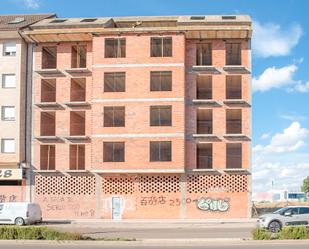 Exterior view of Building for sale in Benavente