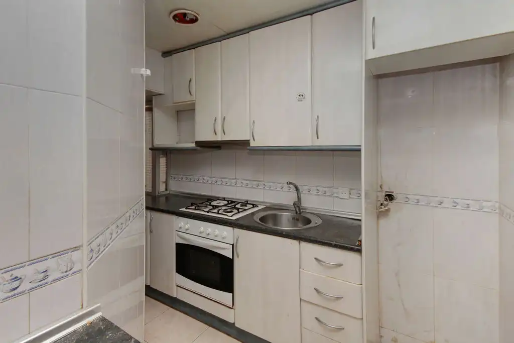 Kitchen of Flat for sale in Badalona