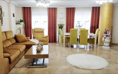 Sala d'estar de Pis en venda en Cartagena amb Aire condicionat, Calefacció i Parquet
