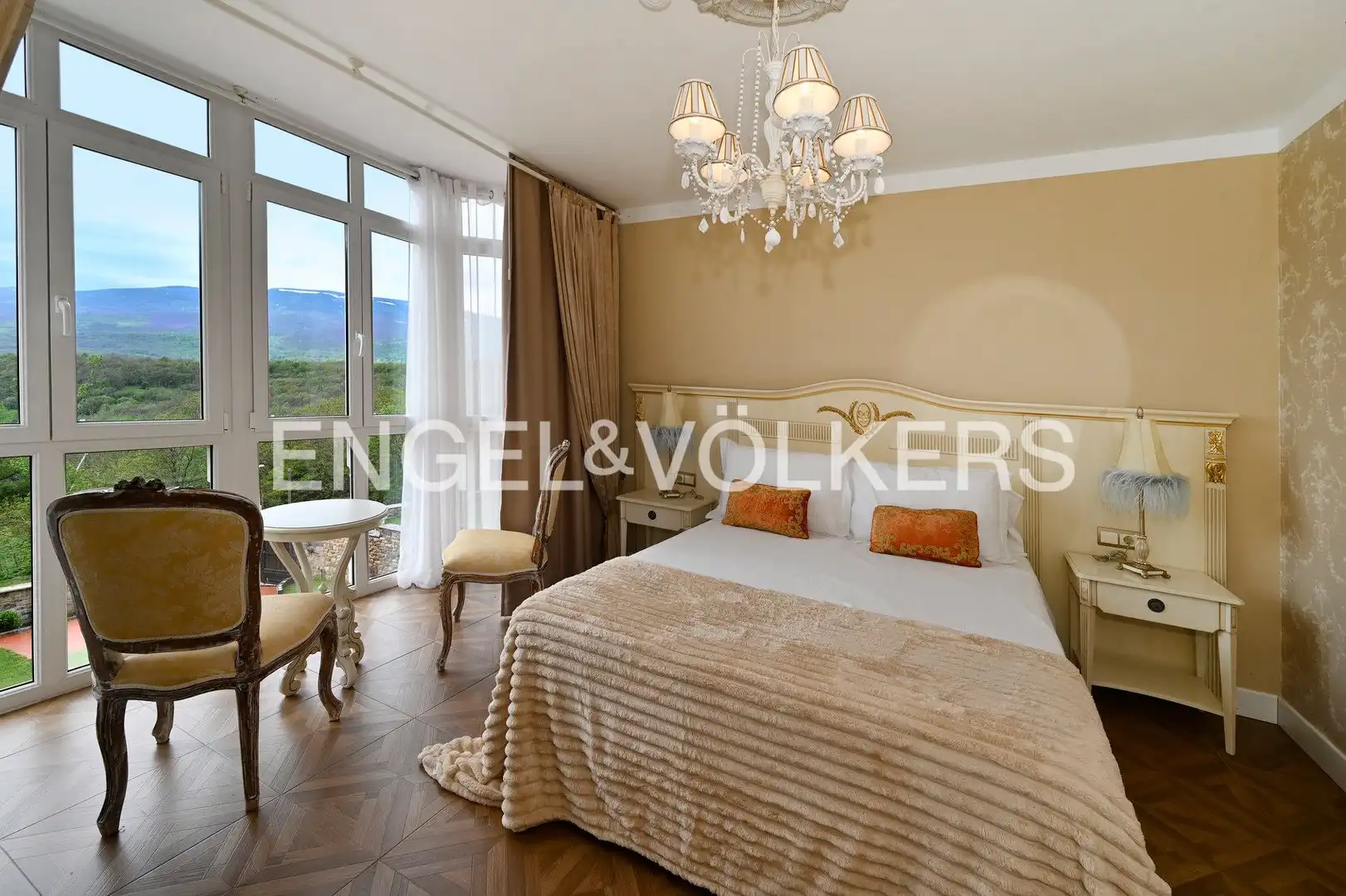Habitación de Casa o chalet en venta en Reinosa con Aire acondicionado, Calefacción y Jardín privado