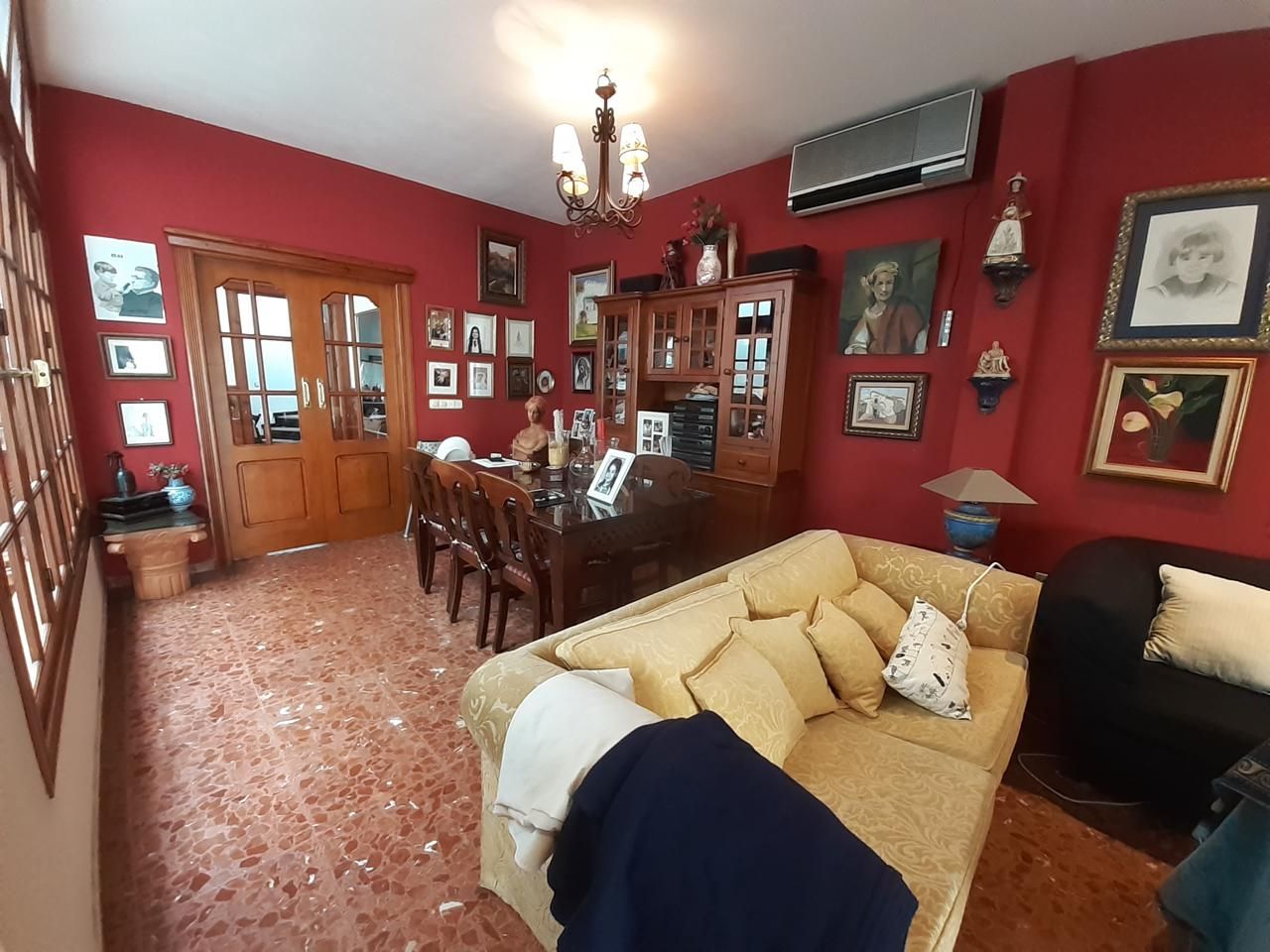 Living room of House or chalet for sale in Alcalá de Guadaira  with Air Conditioner and Balcony