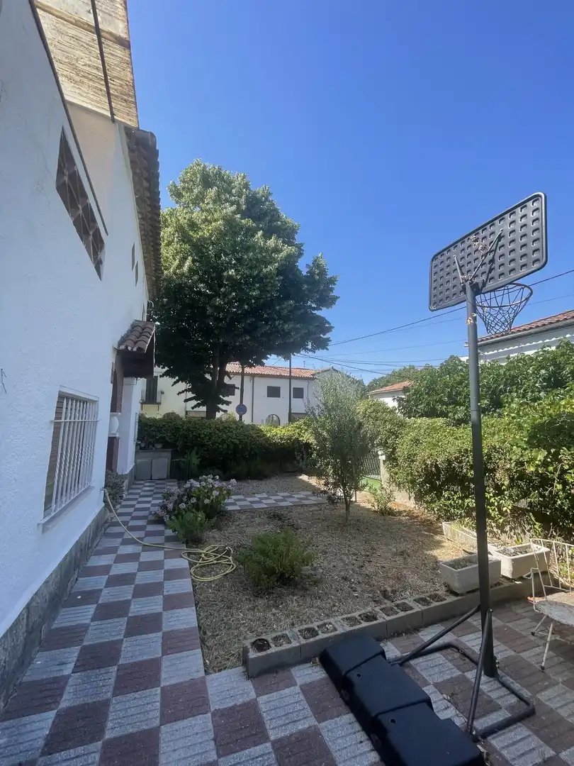 Exterior view of Houses for sale in Girona  with Terrace