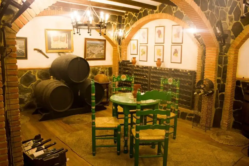 Finca rústica en venta en Moriles con Aire acondicionado, Terraza y Trastero