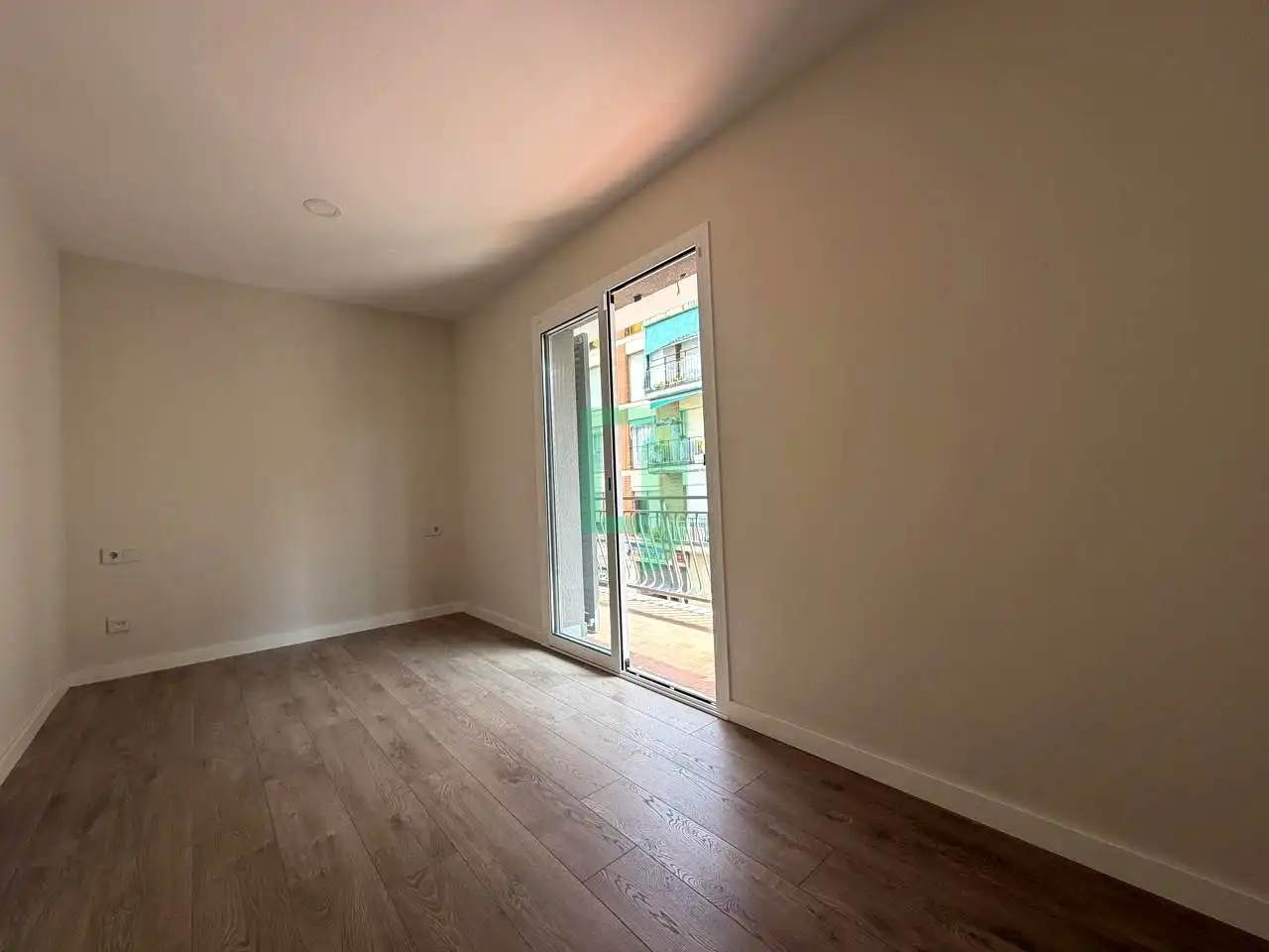 Dormitori de Dúplex en venda en Badalona amb Parquet i Terrassa