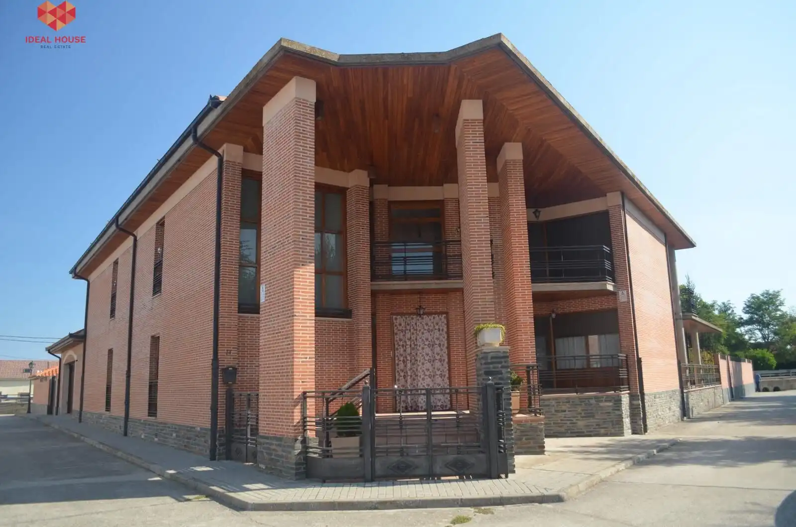 Xalet en venda a Nieva