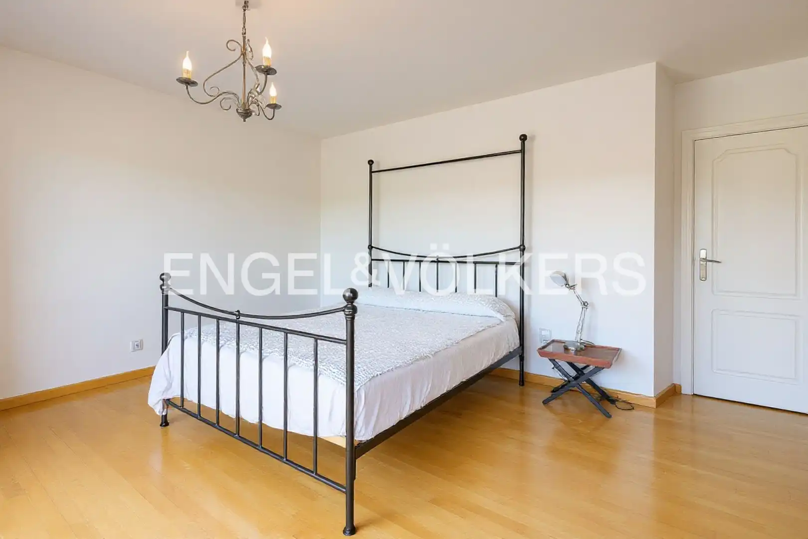 Habitación de Casa o chalet de alquiler en Esplugues de Llobregat con Aire acondicionado, Calefacción y Jardín privado