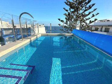 Ático con piscina en venta en Playa de los Locos