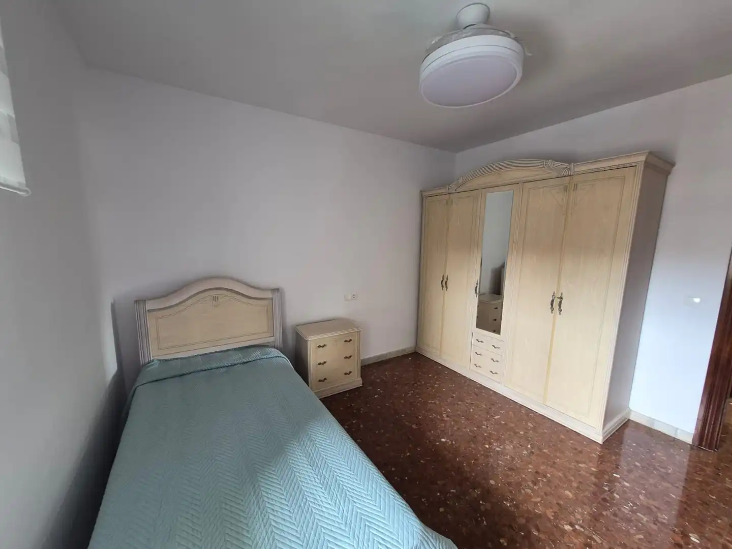 Schlafzimmer von Wohnung zur Miete in Málaga mit Klimaanlage, Heizung und Terrasse