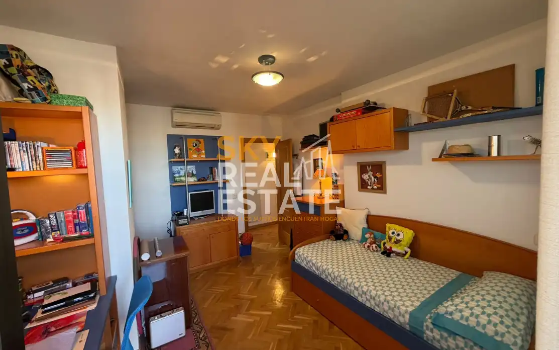 Schlafzimmer von Dachboden zum Verkauf in Centro