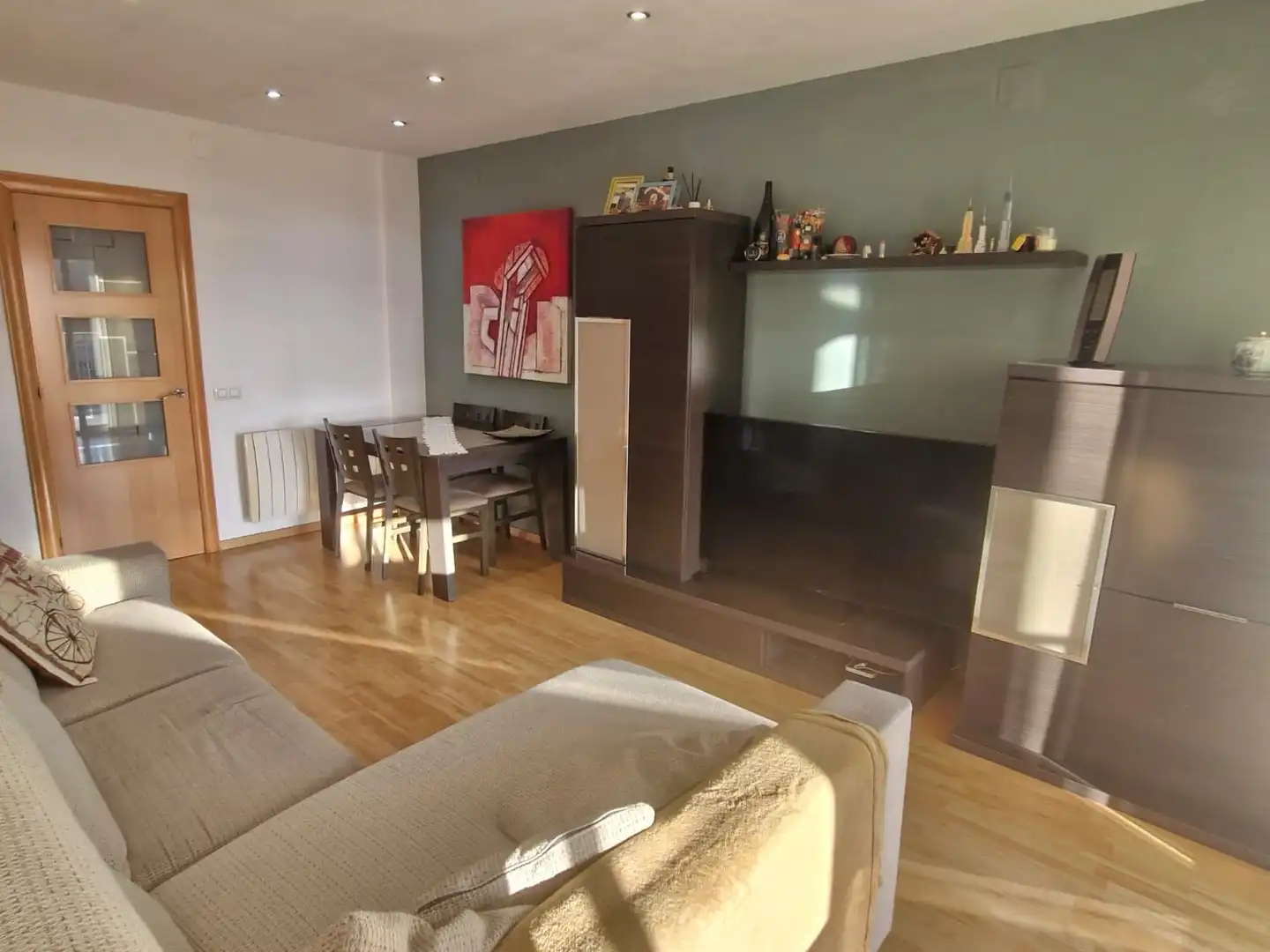 Sala de estar de Piso en venta en Sant Boi de Llobregat con Aire acondicionado, Calefacción y Parquet