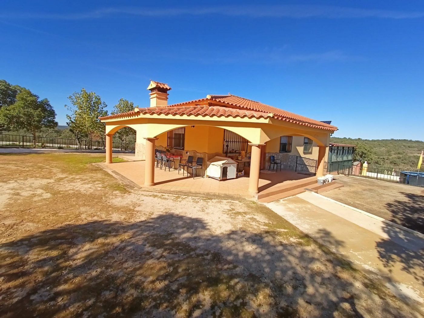 Terrace of House or chalet for sale in Alburquerque  with Private garden and Swimming Pool