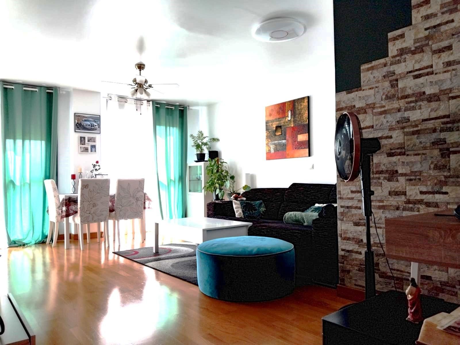 Living room of Flat for sale in  Pamplona / Iruña  with Parquet flooring, Storage room and Balcony