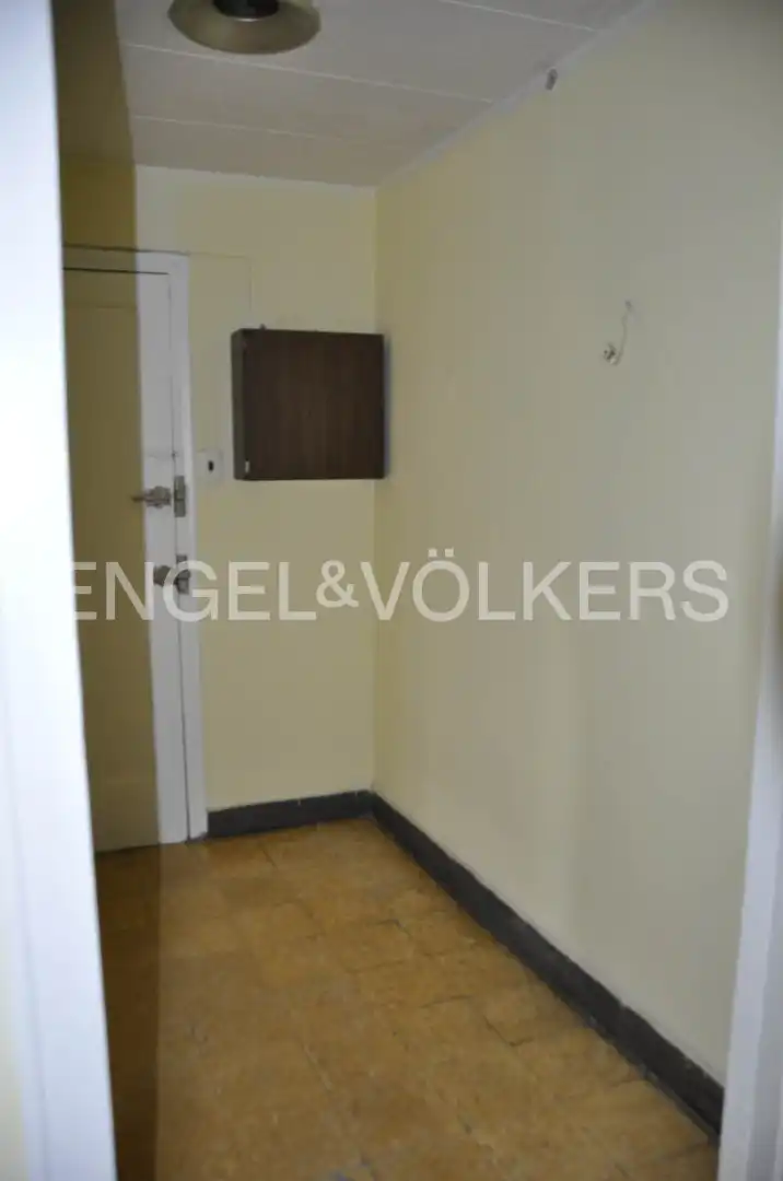 Piso con terraza en venta en Plaça Ricard Vinyes, imagen 2