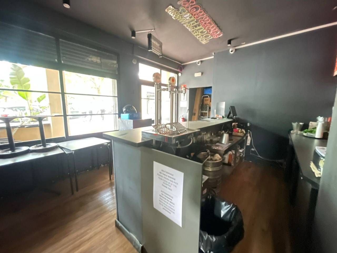 Local de lloguer en Estepona amb Aire condicionat