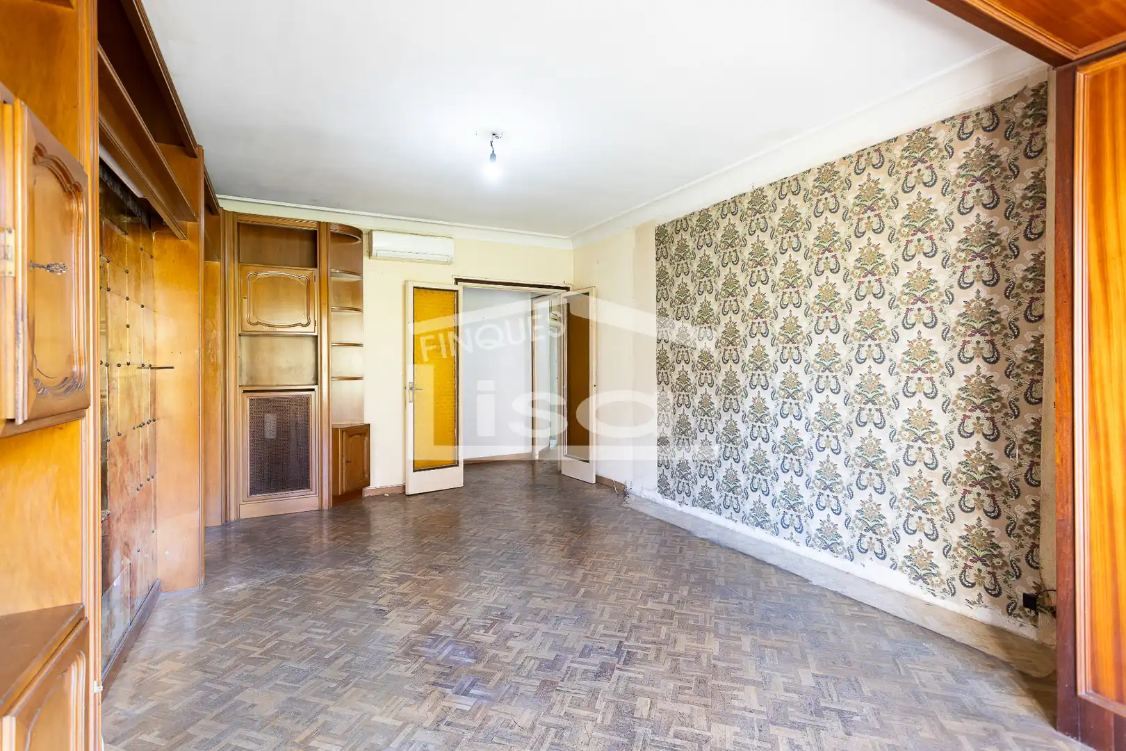 Habitación de Piso en venta en Barcelona con Calefacción, Trastero y Balcón