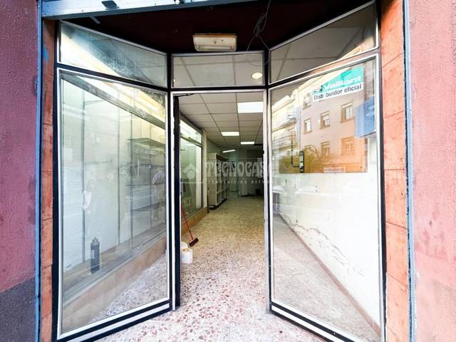 Local comercial en Venta en Les Roquetes