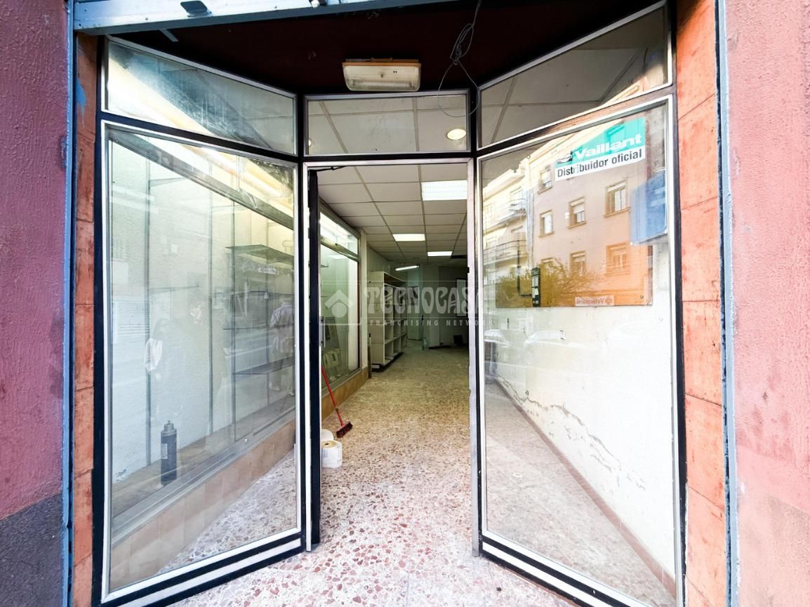 Premises for sale in  Barcelona Capital