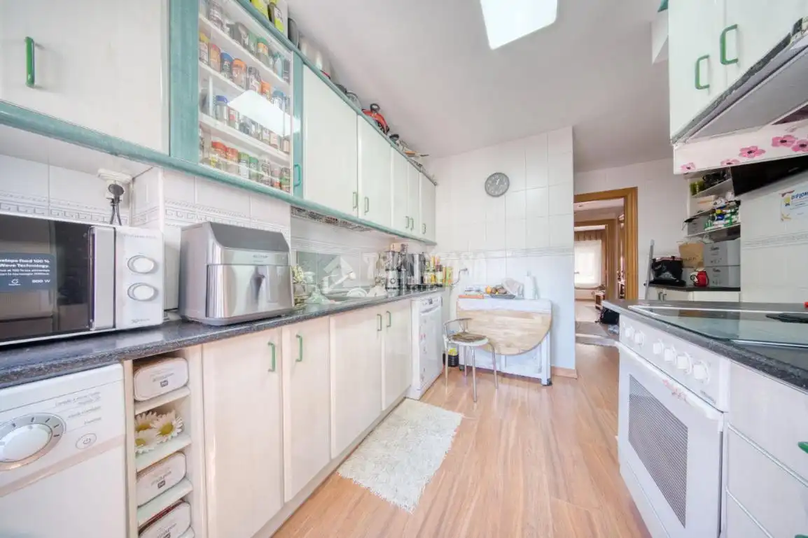 Cocina de Piso en venta en Valladolid con Aire acondicionado, Calefacción y Trastero