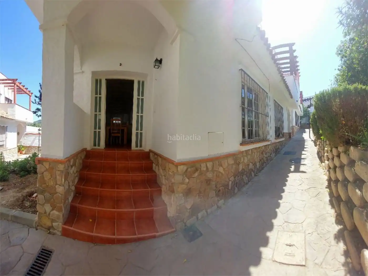 Terraced house with pool for sale in Las Lagunetas 30P