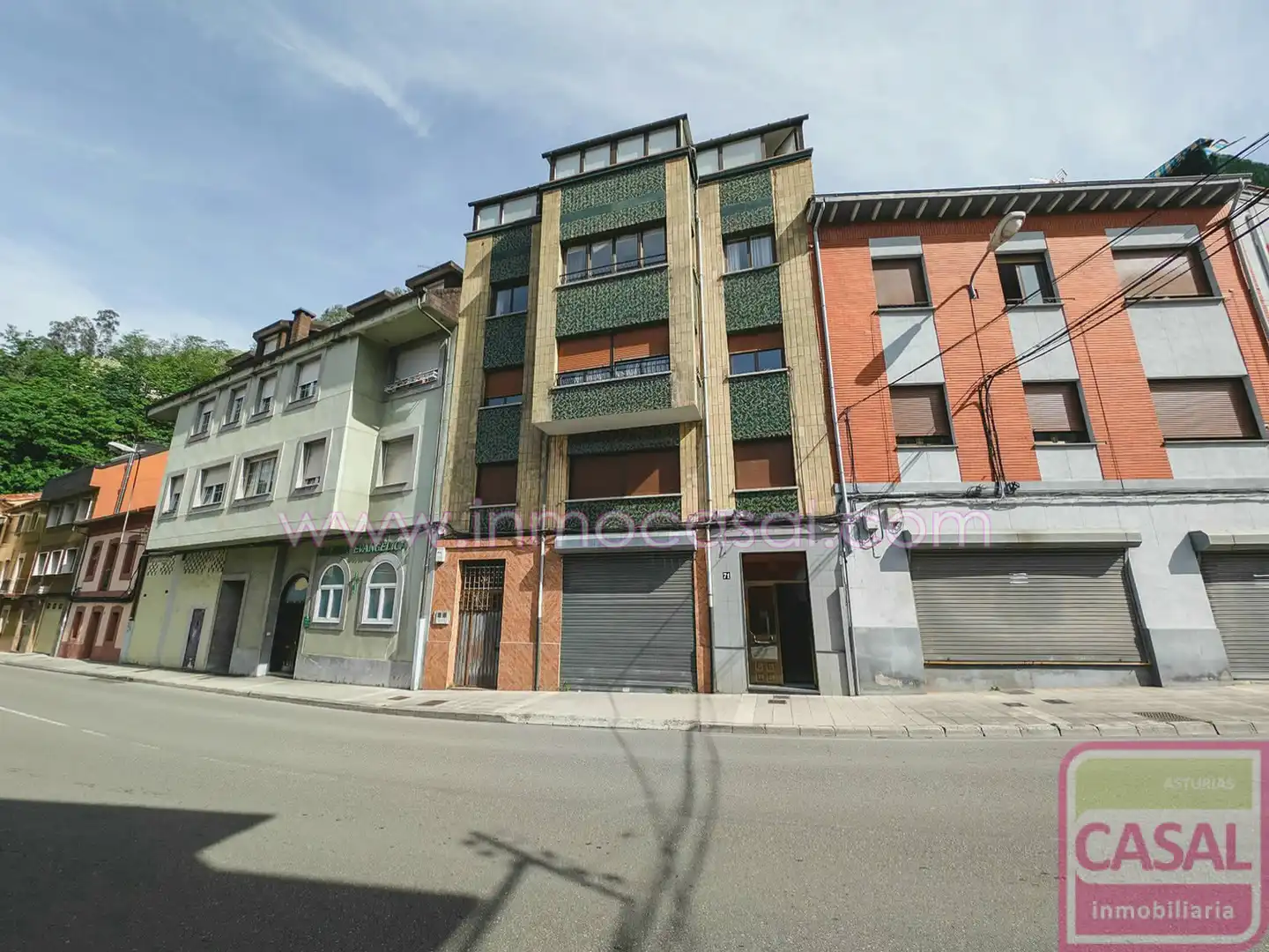 Außenansicht von Wohnung zum Verkauf in Mieres (Asturias) mit Heizung, Terrasse und Abstellraum