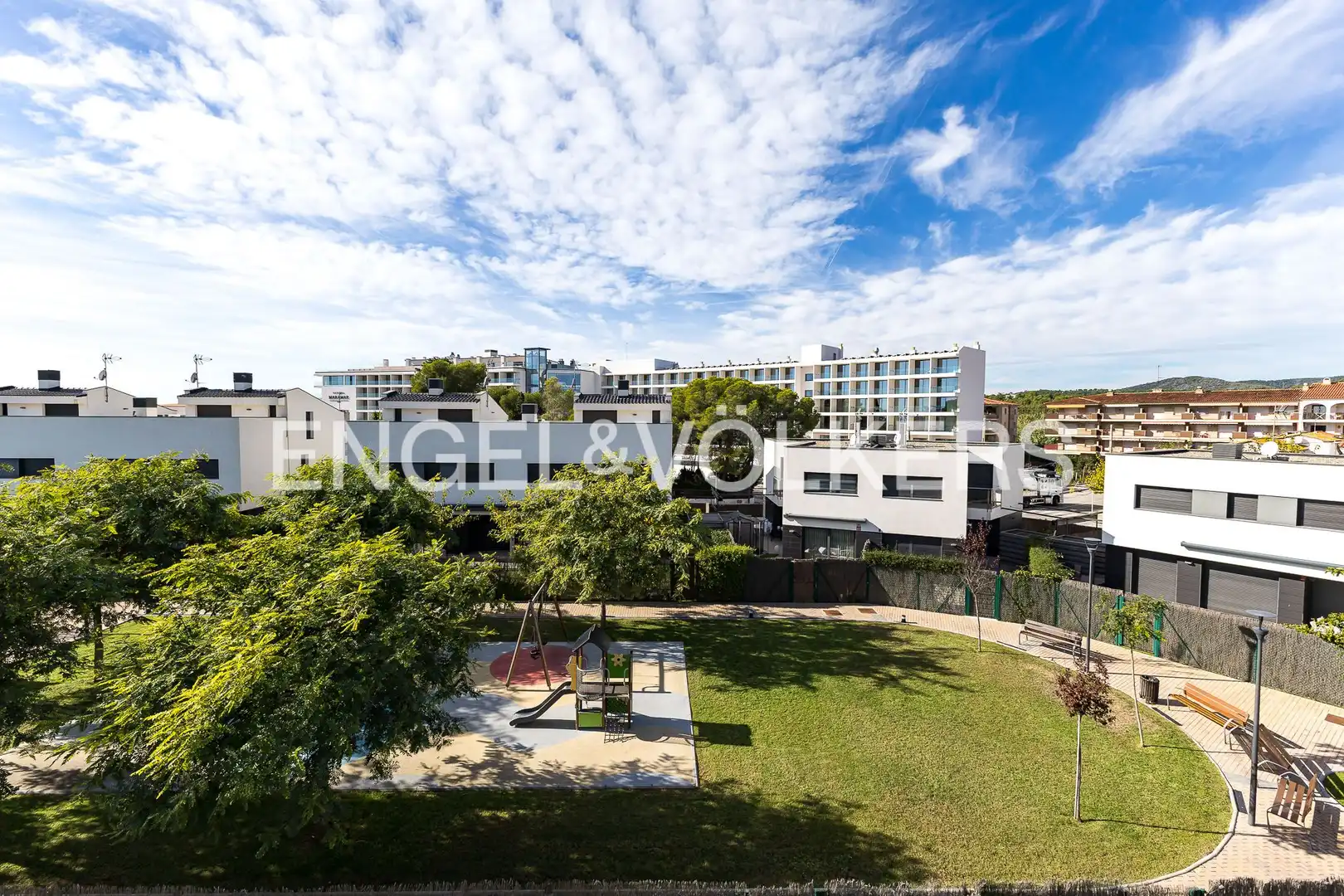 Exterior view of Detached homes for sale in El Vendrell  with Air Conditioner, Heating and Private garden