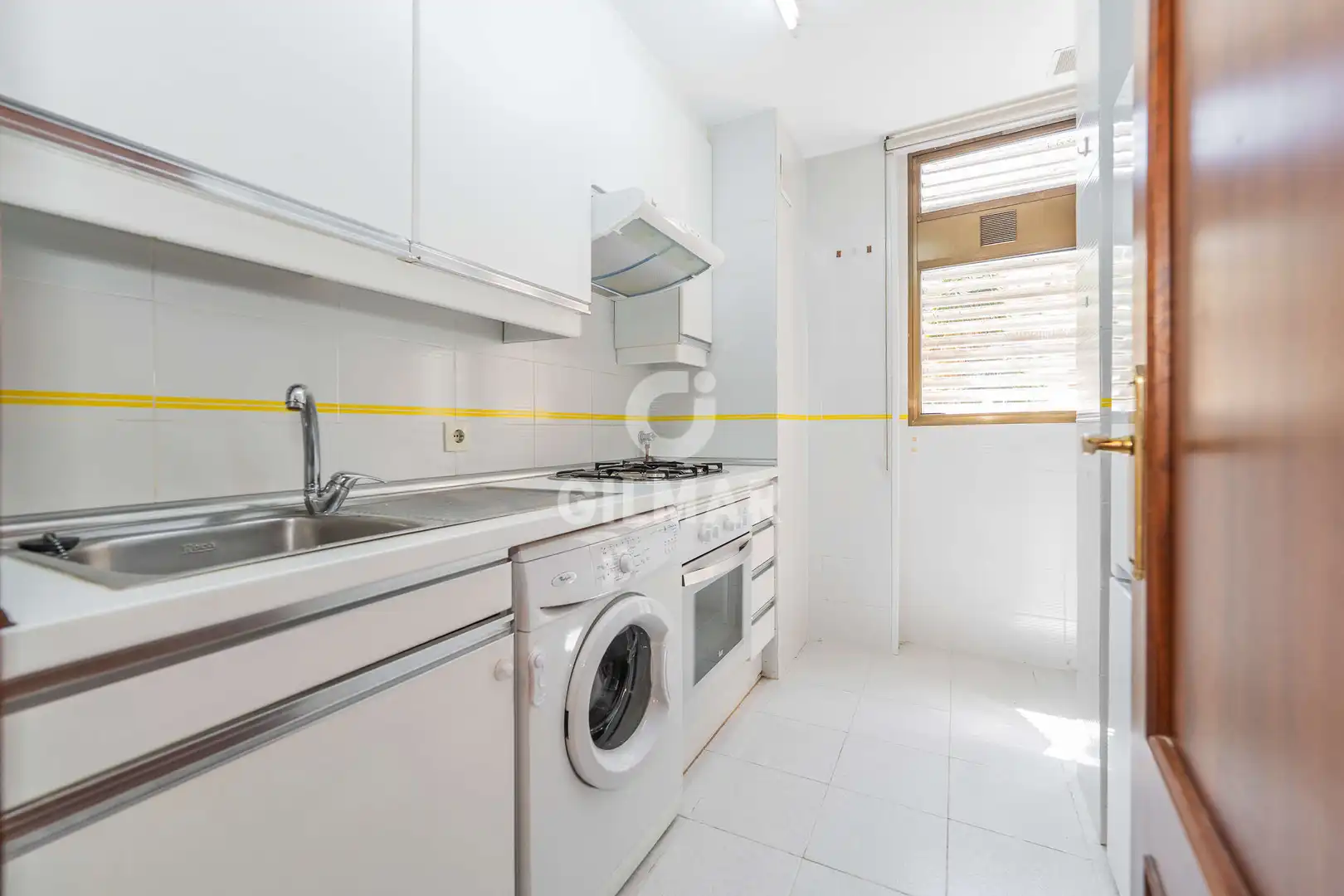 Küche von Wohnung zum Verkauf in Pozuelo de Alarcón mit Heizung, Privatgarten und Abstellraum