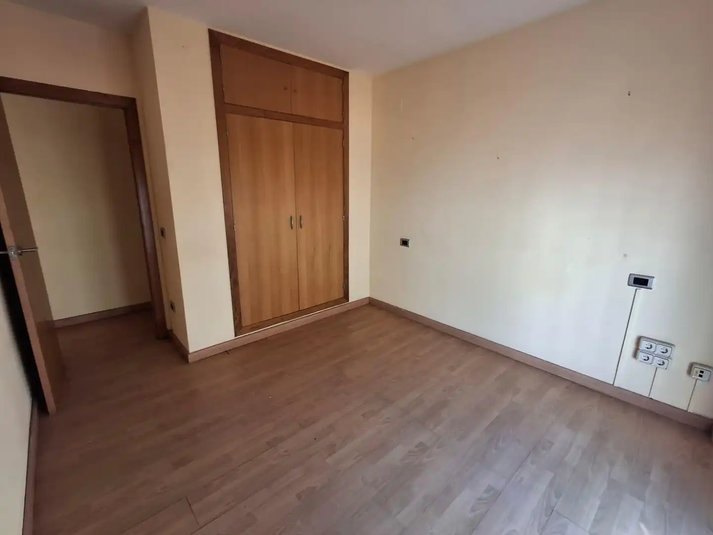 Habitación de Piso en venta en Sollana con Terraza y Balcón